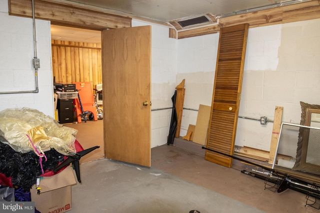 535 W WICONISCO AVE, Tower City, PA 17980