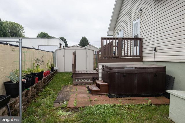 535 W WICONISCO AVE, Tower City, PA 17980