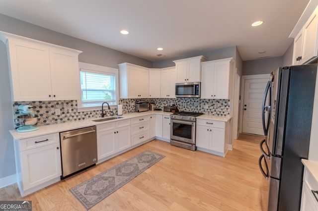 14 Dayton Way, Sharpsburg, GA 30277