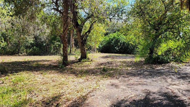 626 Drury LN, Punta Gorda, FL 33950