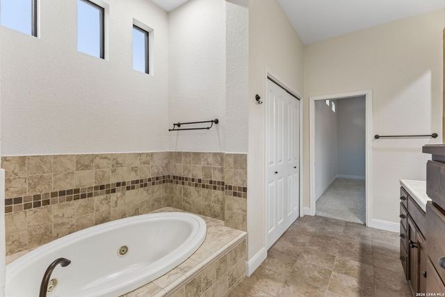 406 Marsh Oval, New Braunfels, TX 78130