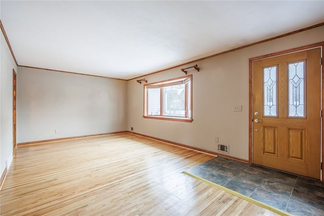 108 Bradford Road, Henrietta, NY 14534