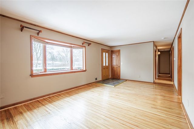 108 Bradford Road, Henrietta, NY 14534