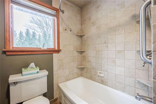 108 Bradford Road, Henrietta, NY 14534