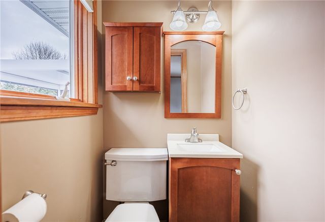 108 Bradford Road, Henrietta, NY 14534