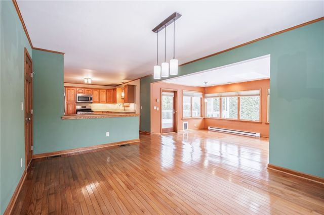 108 Bradford Road, Henrietta, NY 14534