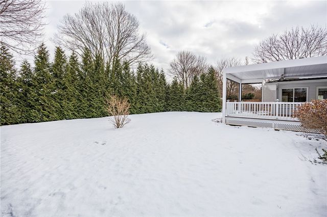 108 Bradford Road, Henrietta, NY 14534