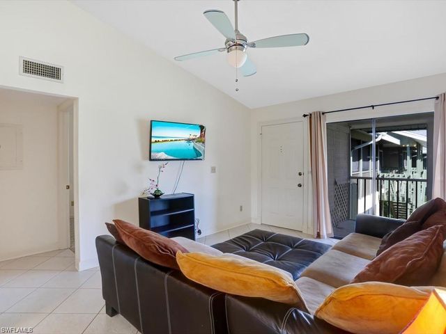 5501 Rattlesnake Hamm RD 209, Naples, FL 34113