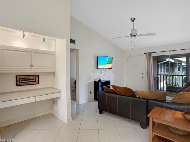 5501 Rattlesnake Hamm RD 209, Naples, FL 34113