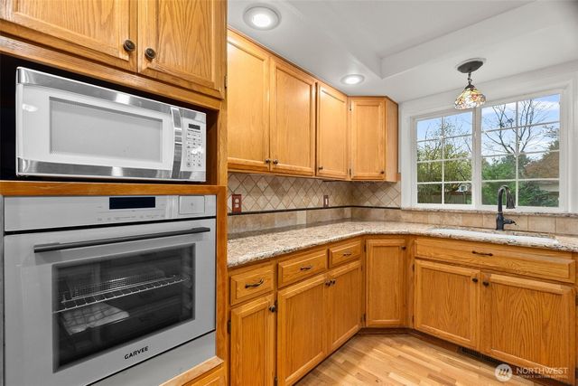 8706 166th Street Ct E, Puyallup, WA 98375