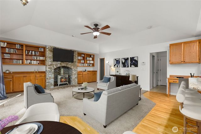 8706 166th Street Ct E, Puyallup, WA 98375