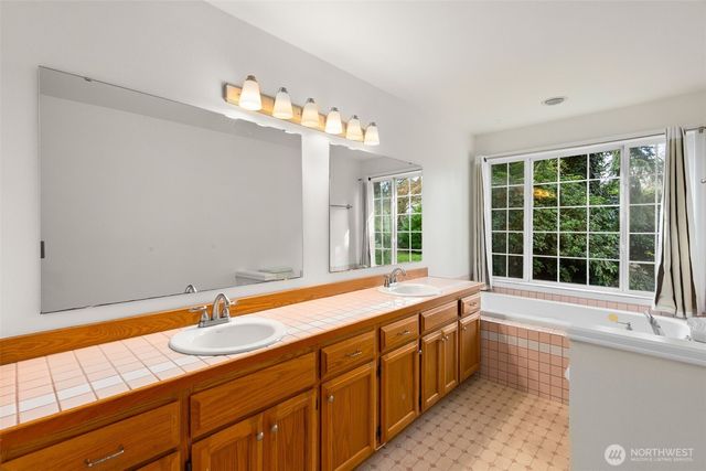 8706 166th Street Ct E, Puyallup, WA 98375