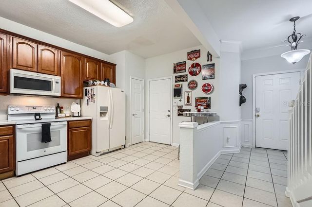 2804 POLVADERO LANE 107, Orlando, FL 32835