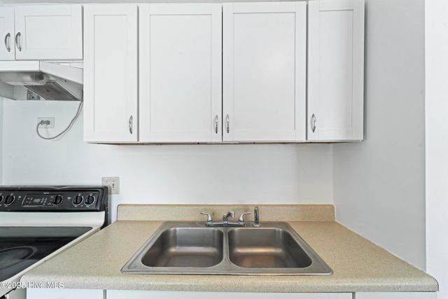 124 W Bayshore Boulevard, Jacksonville, NC 28540