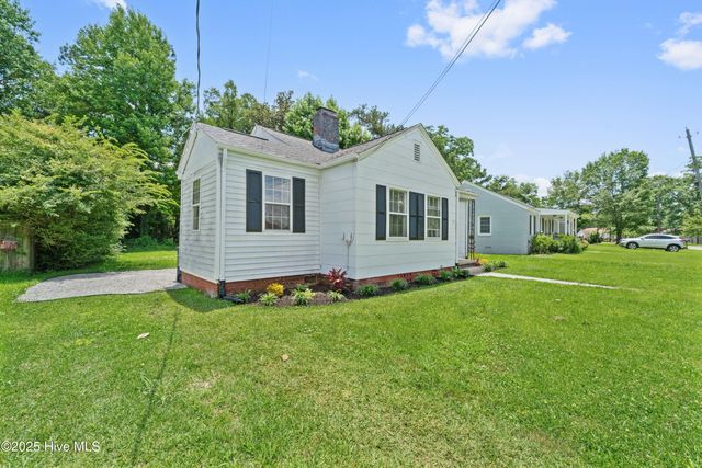 124 W Bayshore Boulevard, Jacksonville, NC 28540