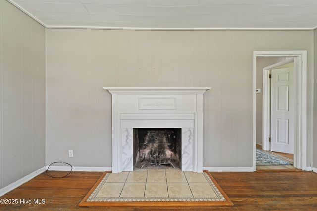 124 W Bayshore Boulevard, Jacksonville, NC 28540