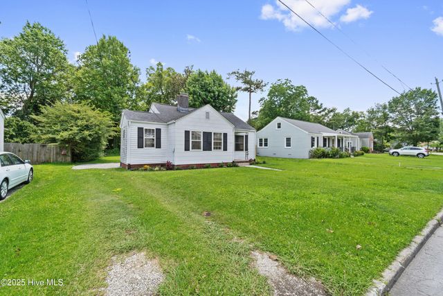 124 W Bayshore Boulevard, Jacksonville, NC 28540