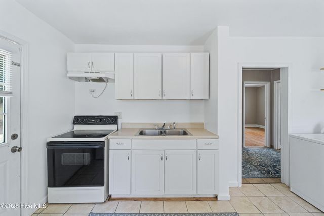 124 W Bayshore Boulevard, Jacksonville, NC 28540