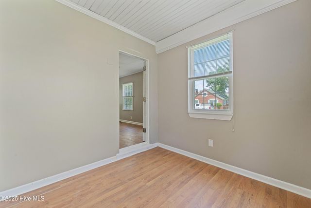 124 W Bayshore Boulevard, Jacksonville, NC 28540