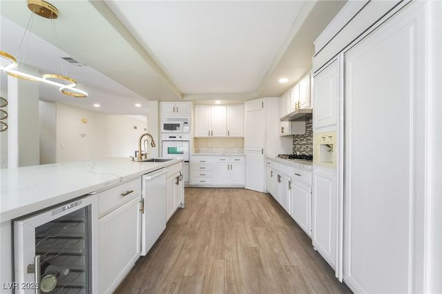 2408 Legacy Island Circle, Henderson, NV 89074