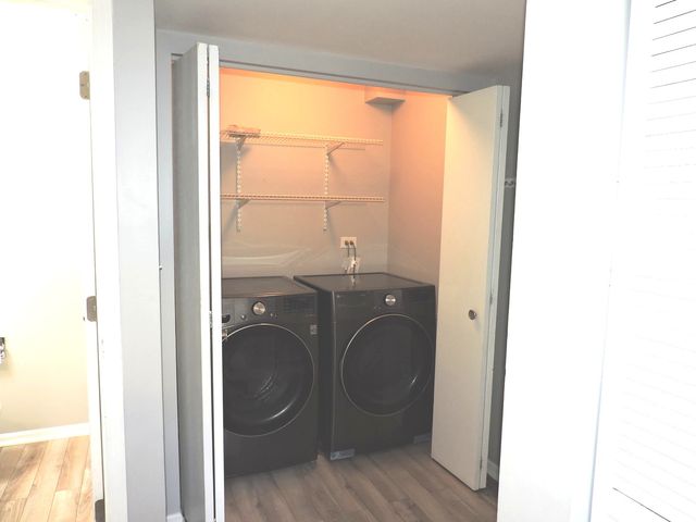 245 CARLISLE Avenue, Westmont, IL 60559