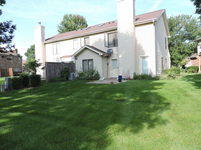 245 CARLISLE Avenue, Westmont, IL 60559