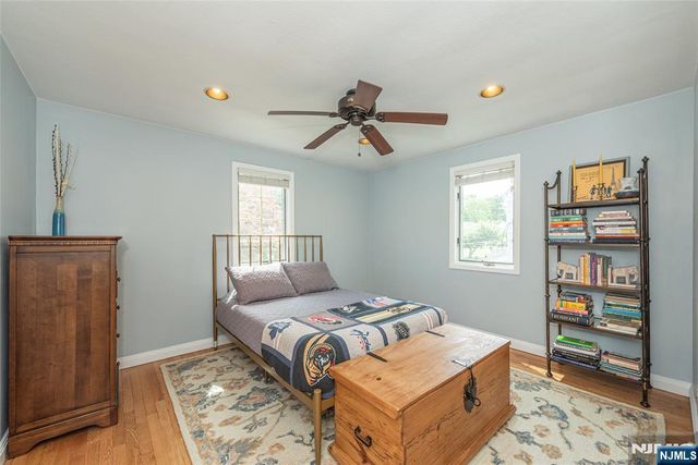 56 Lunn Avenue, Bergenfield, NJ 07621