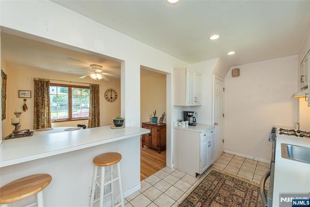 56 Lunn Avenue, Bergenfield, NJ 07621