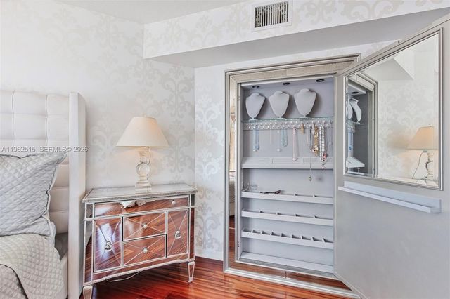 4883 Pga Blvd 210, Palm Beach Gardens, FL 33418