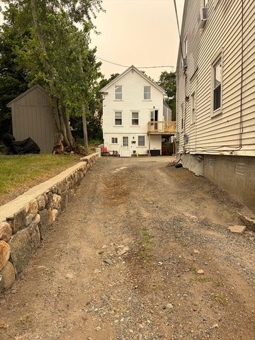76 Lowell St A, Peabody, MA 01960