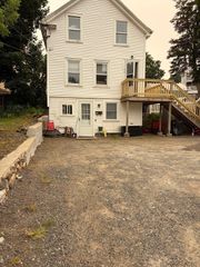 76 Lowell St A, Peabody, MA 01960