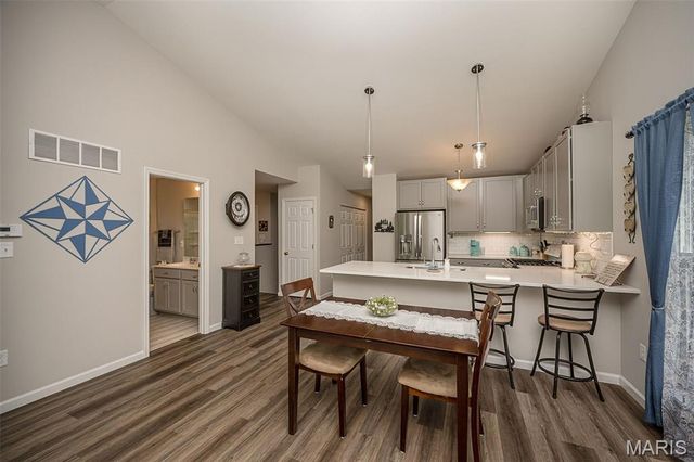 821 Black Bear Drive, House Springs, MO 63051