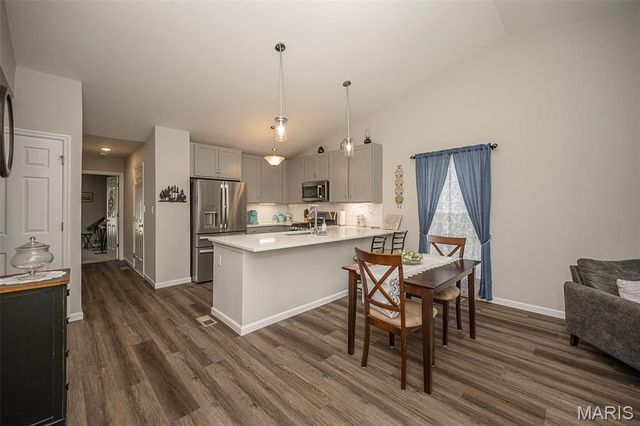 821 Black Bear Drive, House Springs, MO 63051