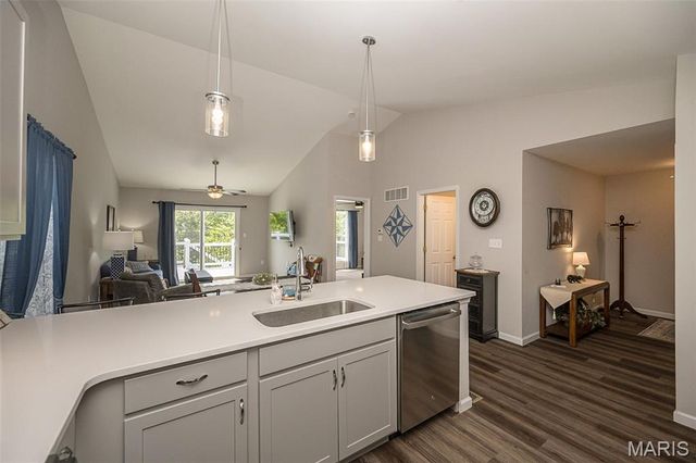 821 Black Bear Drive, House Springs, MO 63051