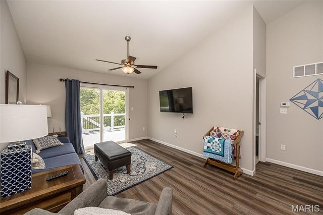 821 Black Bear Drive, House Springs, MO 63051