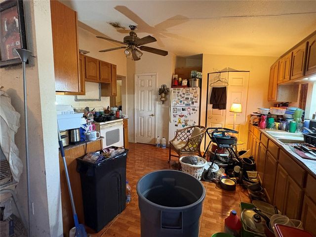 6 SUGAR PINE LOOP, Lake Wales, FL 33898