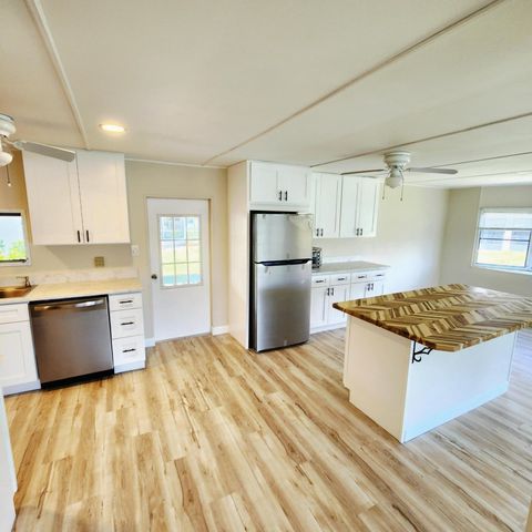 17 Rio Verde Way, Port St. Lucie, Port St Lucie, FL 34952