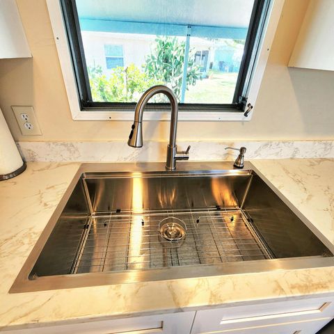 17 Rio Verde Way, Port St. Lucie, Port St Lucie, FL 34952