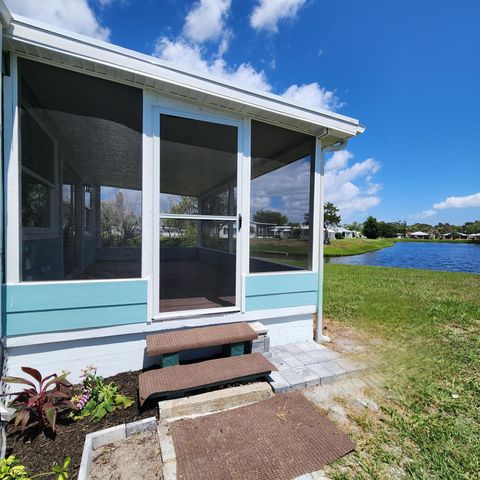 17 Rio Verde Way, Port St. Lucie, Port St Lucie, FL 34952