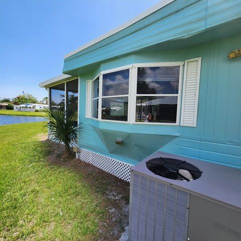 17 Rio Verde Way, Port St. Lucie, Port St Lucie, FL 34952