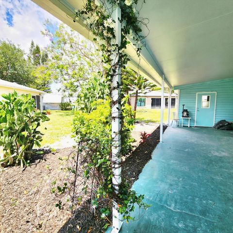 17 Rio Verde Way, Port St. Lucie, Port St Lucie, FL 34952