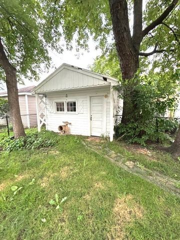 5133 N Newcastle Avenue, Chicago, IL 60656