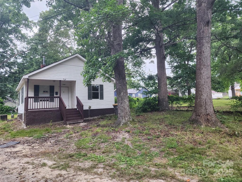 1300 Brookdale Street, Kannapolis, NC 28083