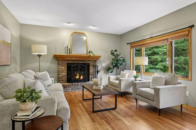 1929 Woodstone Drive, Victoria, MN 55386