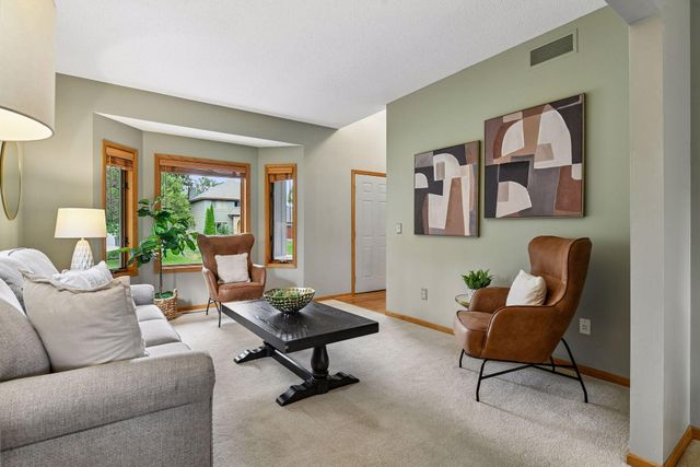 1929 Woodstone Drive, Victoria, MN 55386