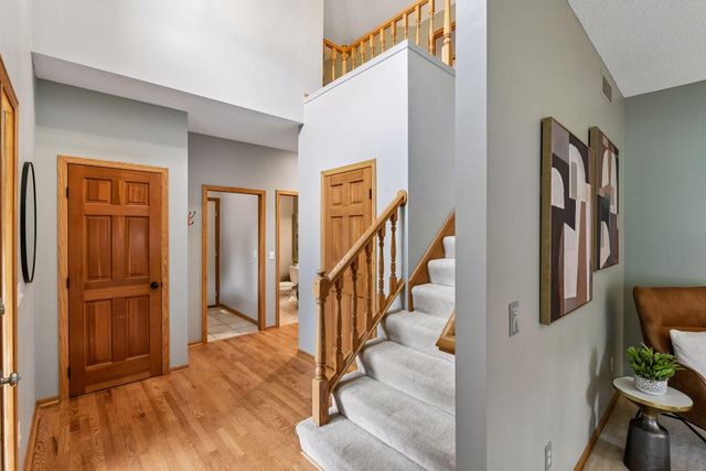 1929 Woodstone Drive, Victoria, MN 55386