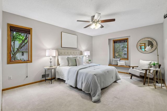 1929 Woodstone Drive, Victoria, MN 55386