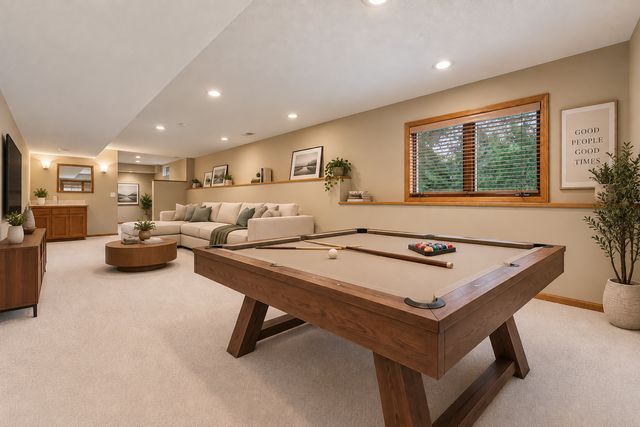 1929 Woodstone Drive, Victoria, MN 55386