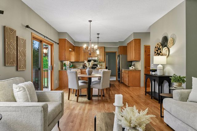 1929 Woodstone Drive, Victoria, MN 55386