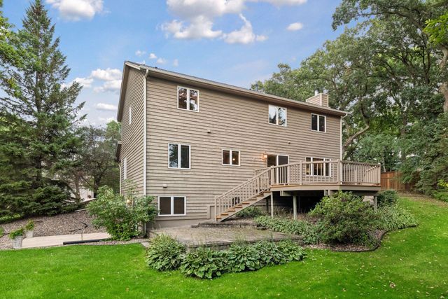 1929 Woodstone Drive, Victoria, MN 55386